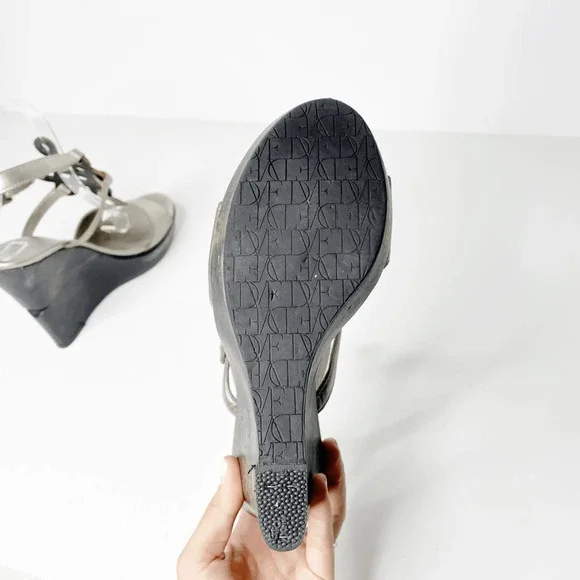 Diane Von Furstenberg DVF odette pewter metallic vacchetta wedge US 8.5 womens - Picture 6 of 8